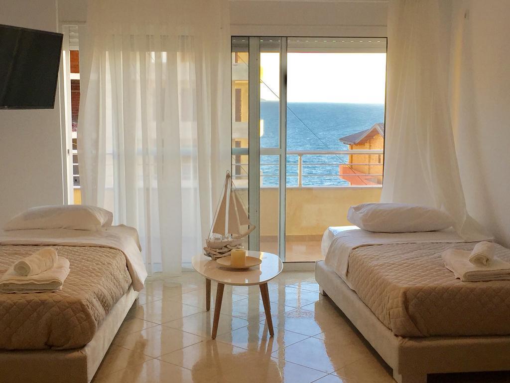 Sea And Sun Apartments Saranda Oda fotoğraf
